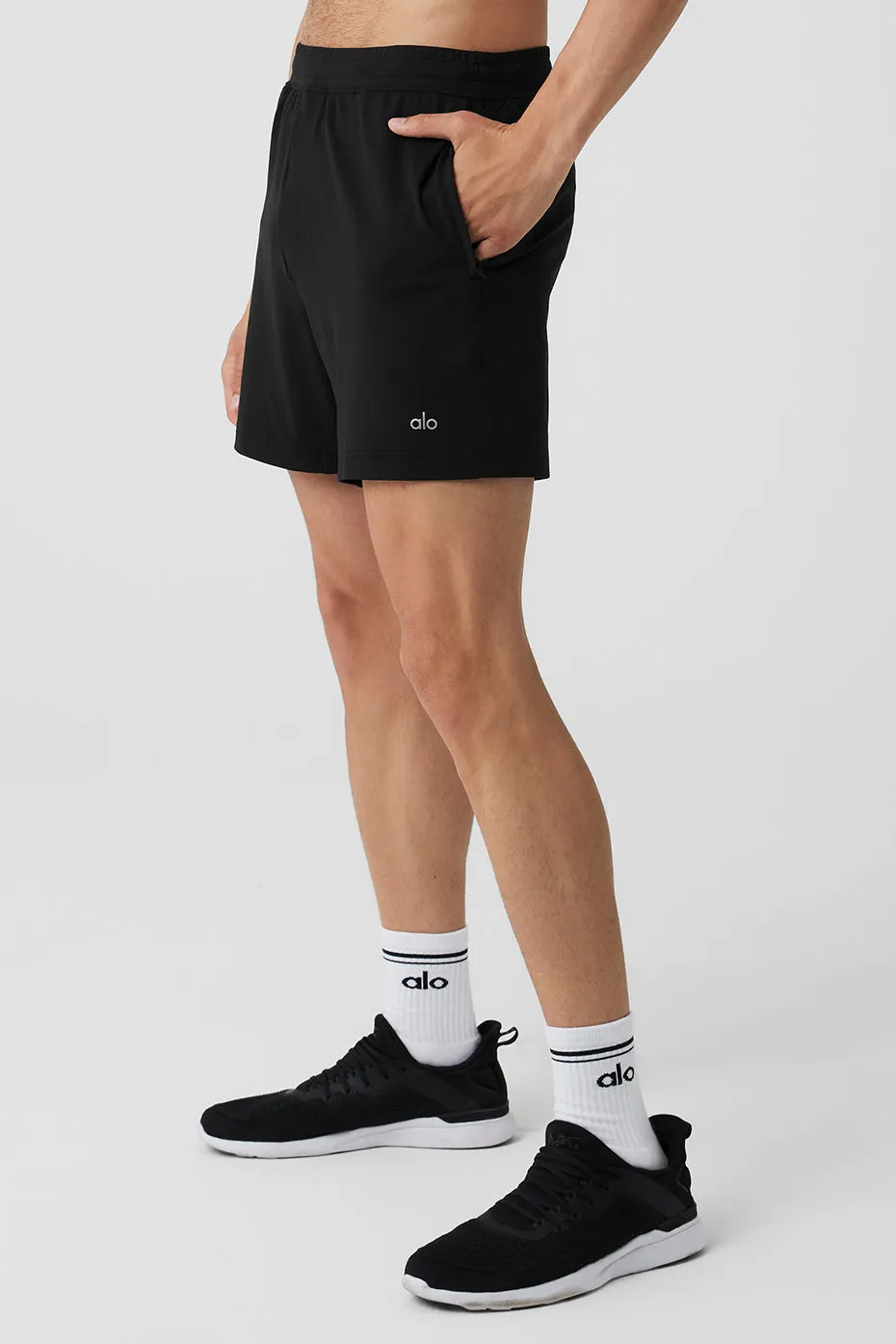 7" Conquer React Performance Short - Black