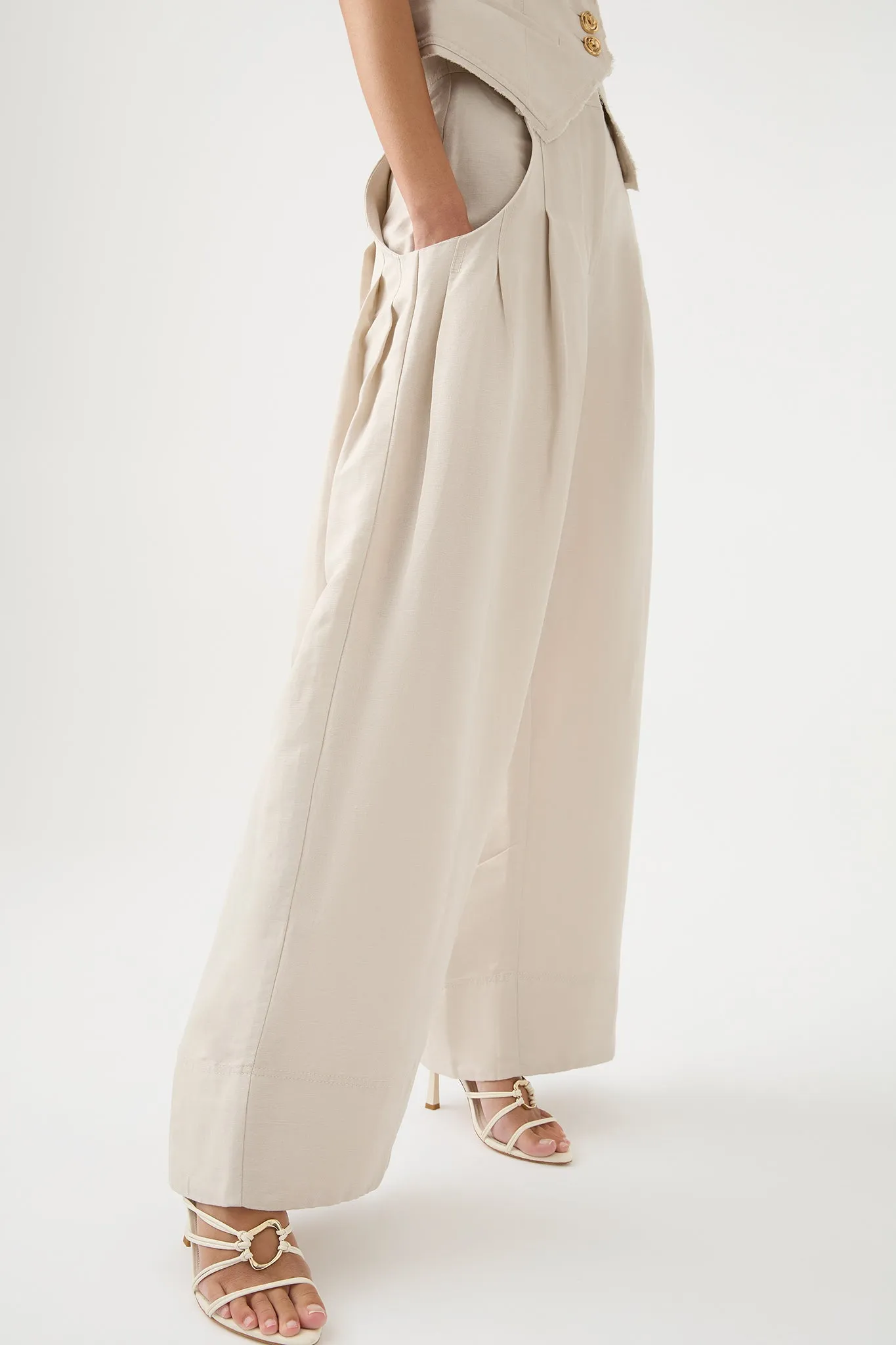 Equinox Pleated Wide Leg Pant