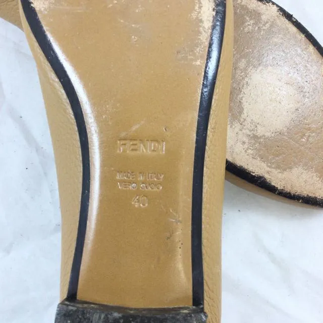 Fendi Flats. Size 40