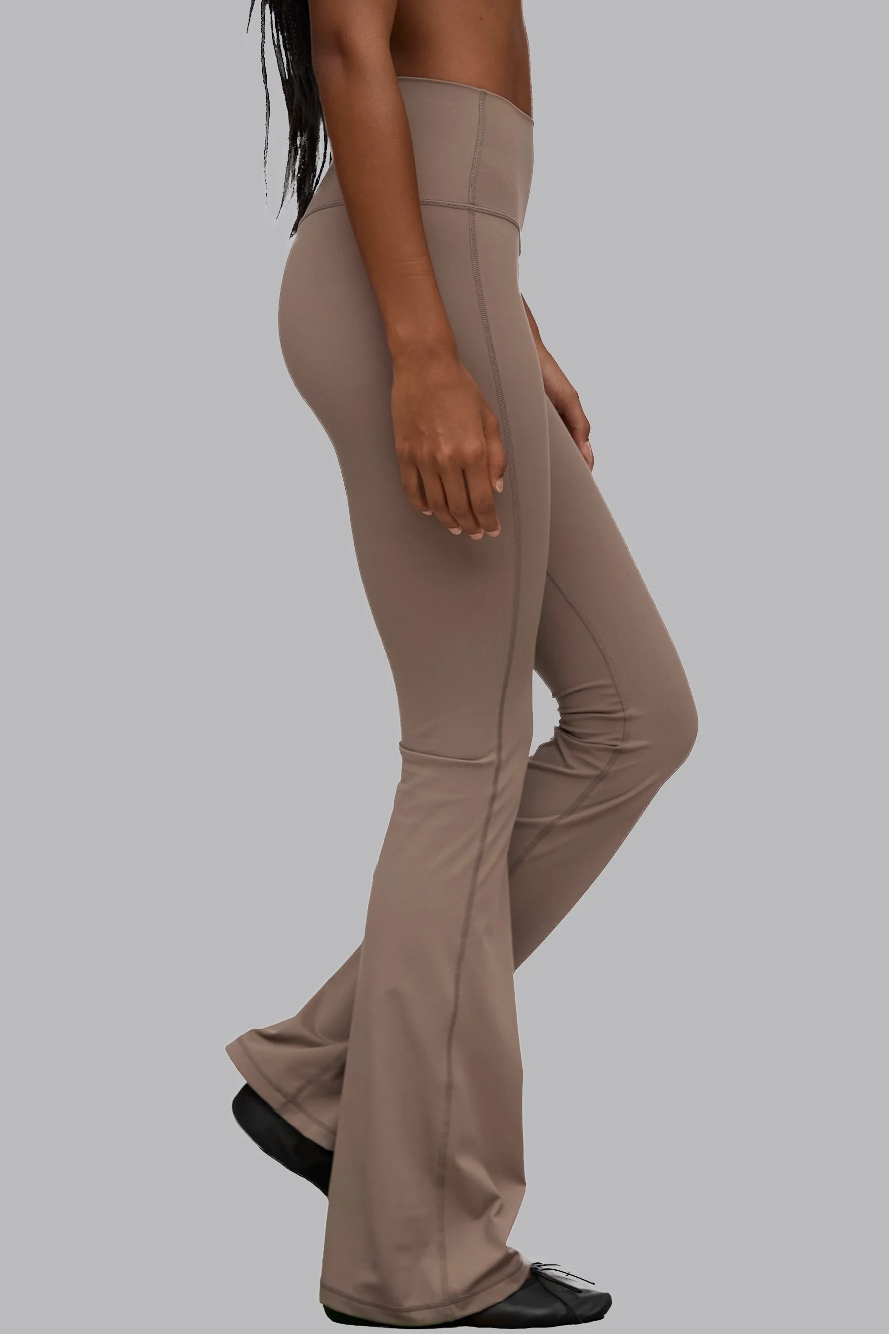 V_SCULPT® FLARED LEGGINGS - Tan